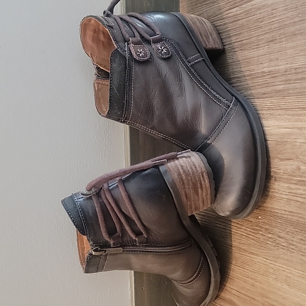 Pikolinos ankle boot